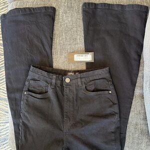 NWT Boohoo Black Butt Shaper High Rise Skinny Flared Jeans Size 6